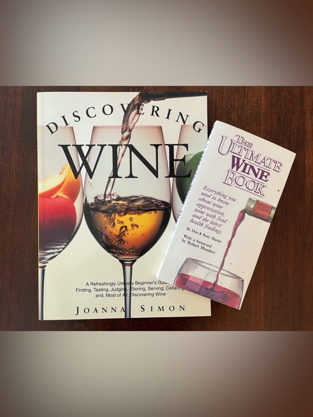 Discovering Wine + The Ultimate Wine Book - White & Multicolor Covers